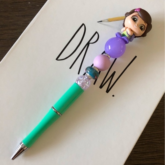 Disney Doorables: Toy Story: Bonnie handmade beaded pen - Picture 2 of 3